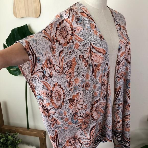 Angie | Floral Print Kimono Sleeve Cardigan Medium - Picture 5 of 12
